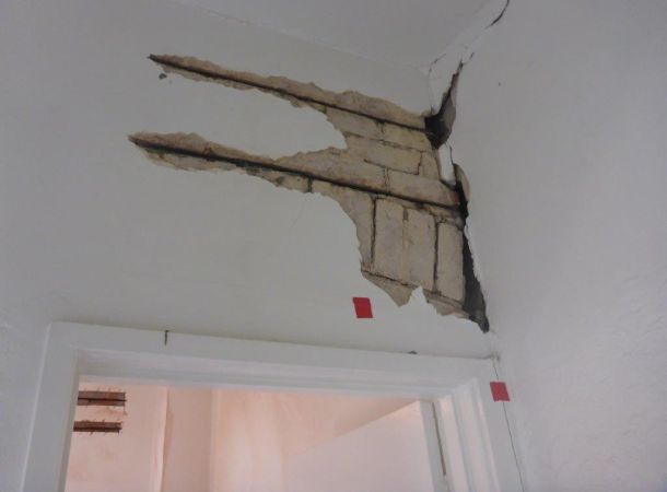 Wall Crack Stitching